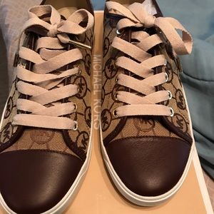 Michael kors sneakers size 10 authentic brand new
